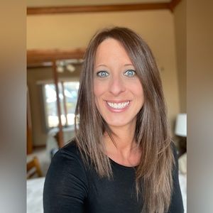 Meet your Posher, Alison